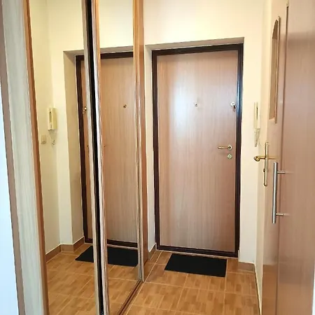 アパート Walowa ワルシャワ